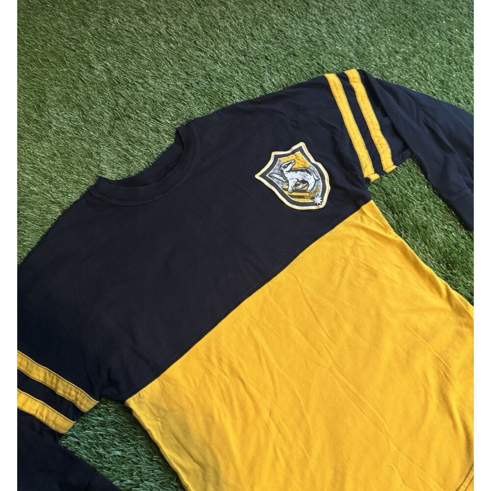 Universal Studios Wizarding World Harry Potter HUFFLEPUFF Spirit Jersey XS - Picture 3 of 7